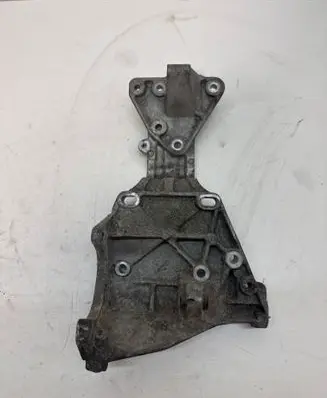 Volvo XC60 Generator/alternator bracket 31258329