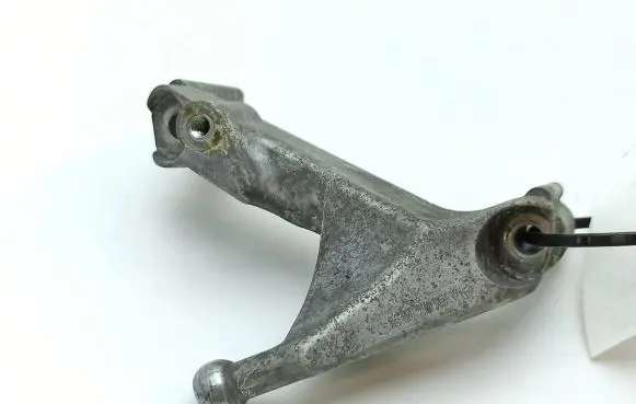 Mercedes-Benz C W203 Engine mounting bracket A6460160038