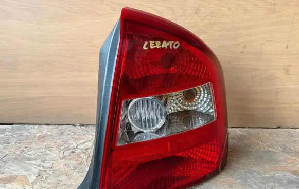 Hyundai Coupe Rear/tail lights 92402270