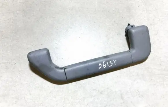 Volkswagen Touareg I Front interior roof grab handle