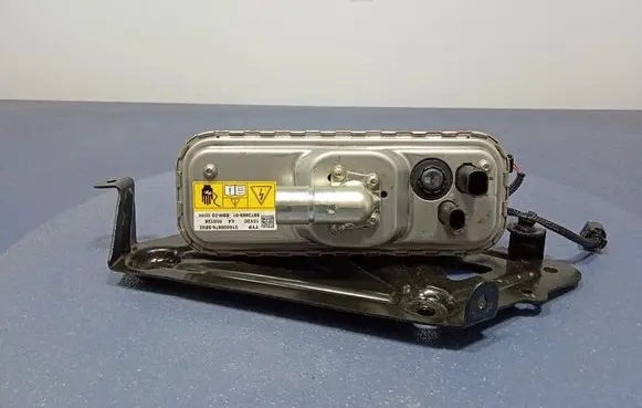 BMW X3 E83 Coolant radiator 9873689