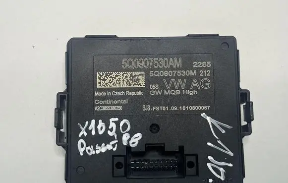 Volkswagen PASSAT B8 Gateway control module 5Q0907530AM