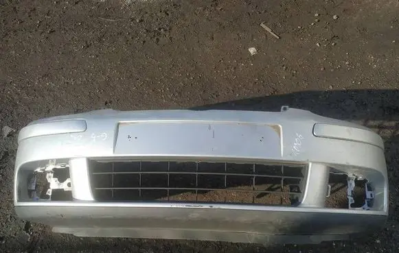 Volkswagen Golf V Front bumper PILKAS