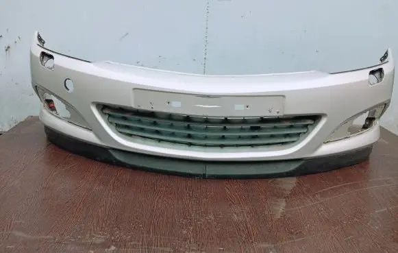 Opel Astra H Front bumper