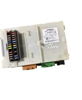 Volvo V70 Fuse module 30765624AE 7G9T14C256FA