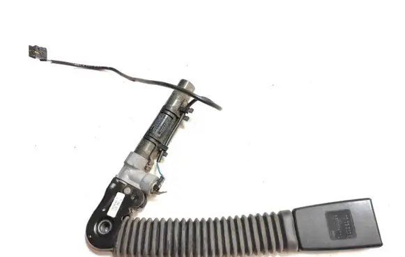 BMW 7 E65 E66 Front seatbelt buckle 561273502A