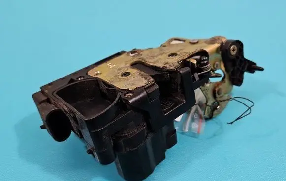 SsangYong Rexton I Rear door lock IMPRK1474074