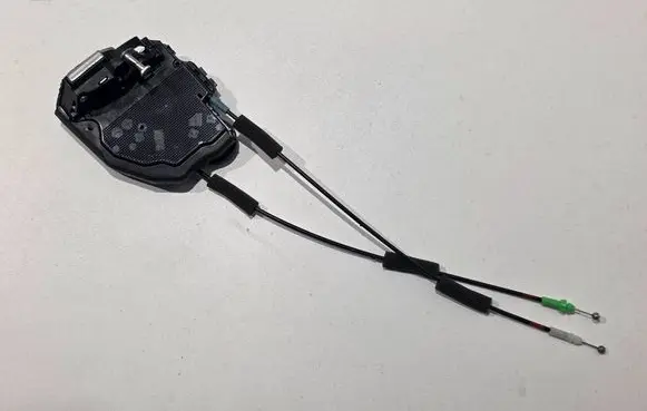 Lexus CT 200H Rear door lock A046693