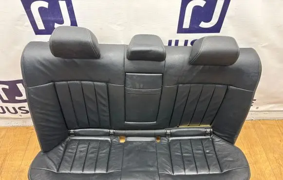 Mercedes-Benz E W212 Rear seat 