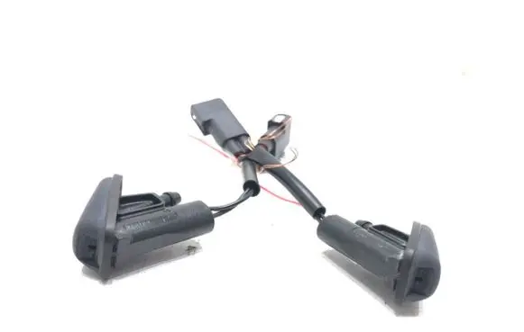 Ford Focus Windshield washer spray nozzle 