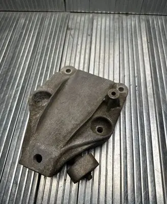 BMW 5 F10 F11 Engine mounting bracket 6777623 13992010 GD01524