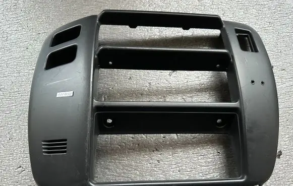 Nissan Patrol Y61 Dash center air vent grill 68260VB300
