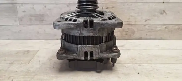 Volkswagen PASSAT B6 Generator/alternator 03G903023 0121715003