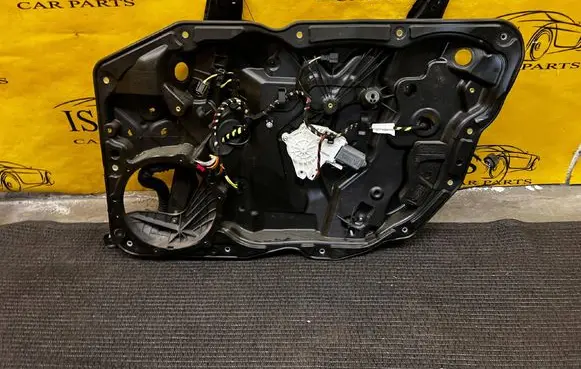 Porsche Cayenne (92A) Front door window regulator with motor 8K0959802B
