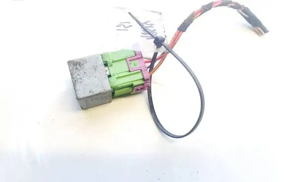 Volkswagen Golf Plus Other relay 141951253b 20240072