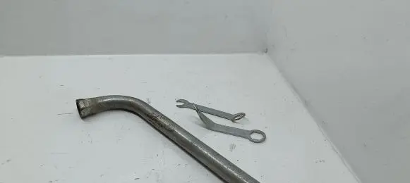 Volkswagen PASSAT B5.5 Tool set 893010026e