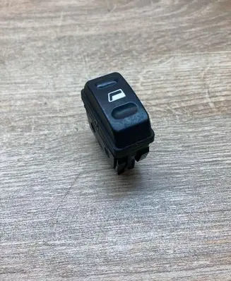 Citroen Xsara Picasso Electric window control switch
