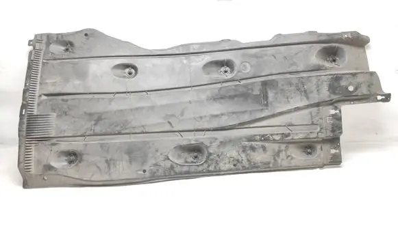 Center/middle under tray cover