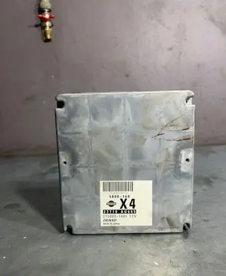 Nissan Primera Engine control unit/module 23710AU605 5800160 2758001601