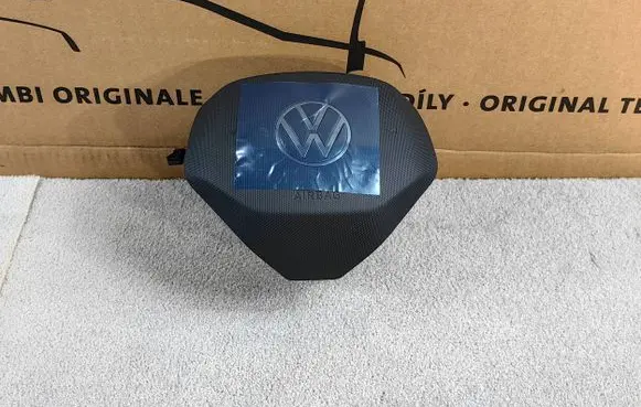 Volkswagen Arteon Steering wheel airbag 5NA880201E 311733399H44 JDDAB0129