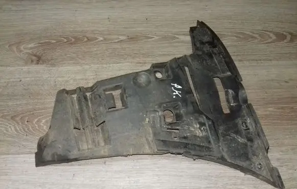 Volvo V70 Front bumper mounting bracket 09190303 9484337