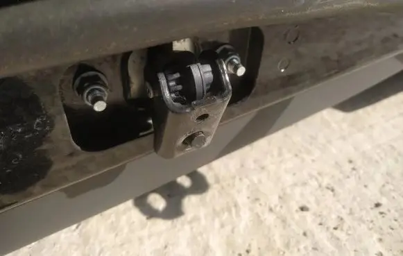 Ford Kuga I Rear door check strap stopper