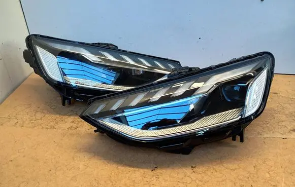 Audi A4 S4 B9 8W Headlights/headlamps set 8W0941035E