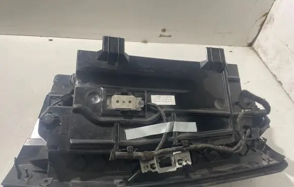 BMW 5 E60 E61 Glove box 7034080 158234
