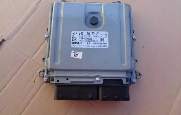 Mercedes-Benz E W211 Engine control unit/module A6421503226