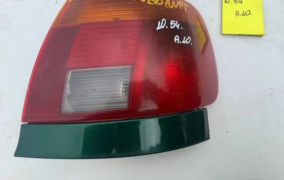 Audi A4 S4 B5 8D Headlight/headlamp