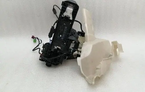 Mercedes-Benz SL AMG R231 Front door lock A2047203635