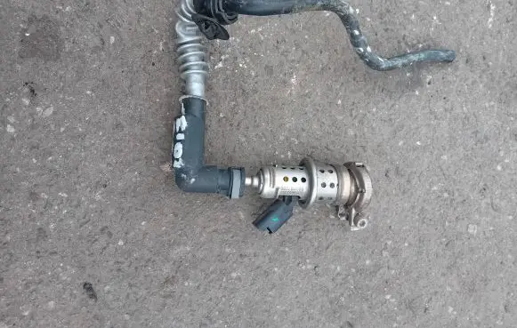 Fuel pressure sensor
