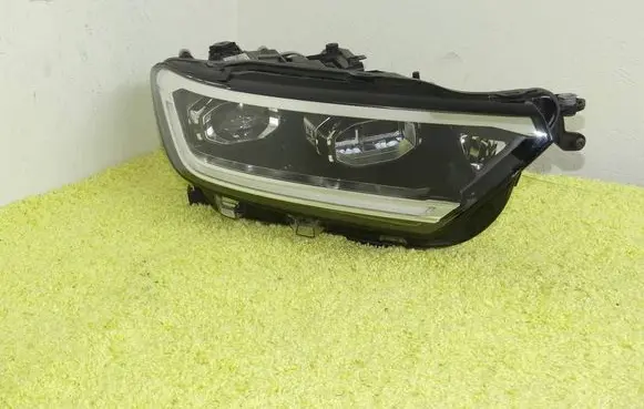 Volkswagen T-Roc Headlight/headlamp 2GA941036AM