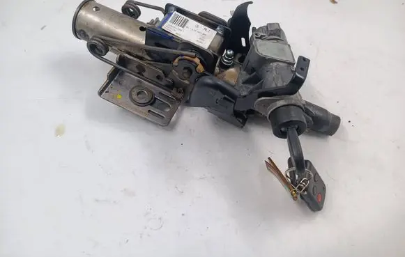 Steering wheel axle set