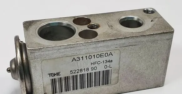 Citroen Berlingo Air conditioning (A/C) expansion valve A311010E0A