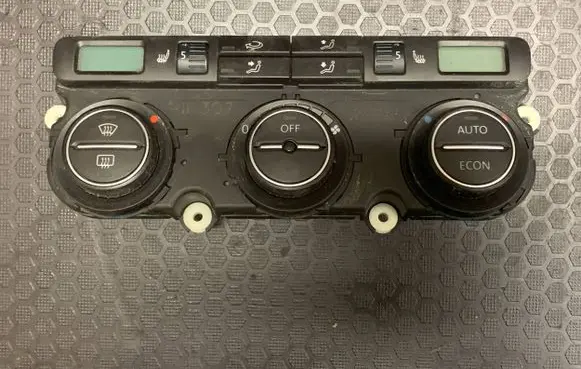 Volkswagen PASSAT B6 Climate control unit