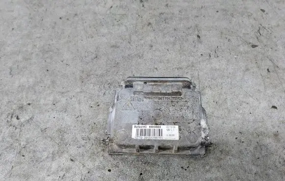 Citroen C4 I Xenon control unit/module 89034934VALEO