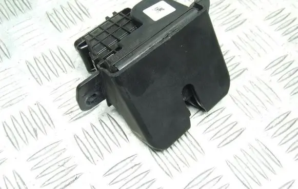 Hyundai Tucson TL Tailgate lock latch 