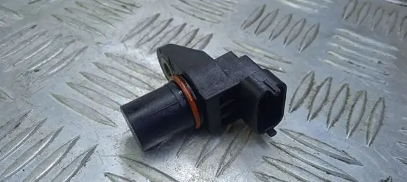 Mercedes-Benz C AMG W204 Crankshaft position sensor A0051531328