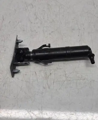 Volkswagen Tiguan Headlight washer spray nozzle 5NA955104A