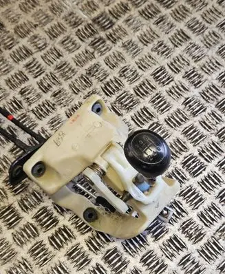 Hyundai i10 Gear shifter/selector 437000XXXX PA66GF33