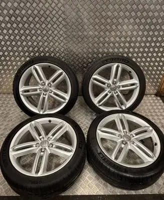 Audi A6 S6 C7 4G R20 alloy rim 4G9601025B