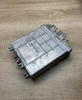 Audi A4 S4 B5 8D Engine control unit/module ECU 028906021GN 0281001660