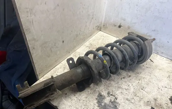 Renault Trafic II (X83) Front shock absorber with coil spring