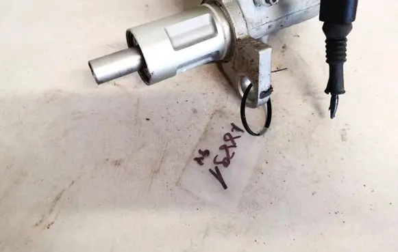 Audi A4 S4 B7 8E 8H Master brake cylinder