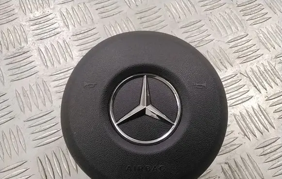 Mercedes-Benz CLA C118 X118 Steering wheel airbag 62830050A