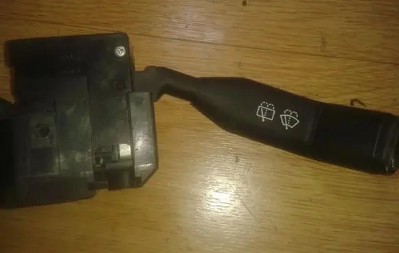 Renault Clio I Wiper control stalk 7700803541