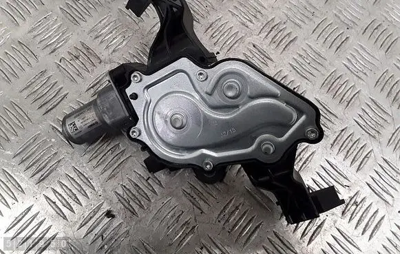 Opel Corsa E Rear window wiper motor 13443959