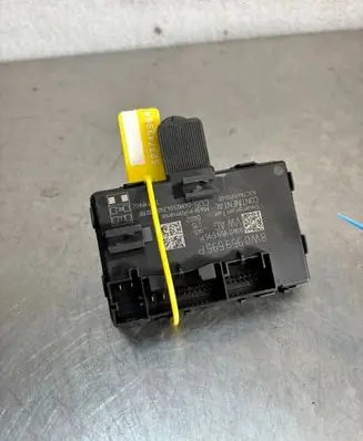 Audi A4 S4 B9 Trunk lid opening control unit 