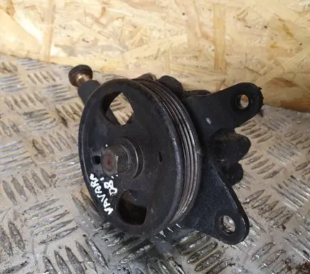 Nissan Navara D40 Power steering pump 44900